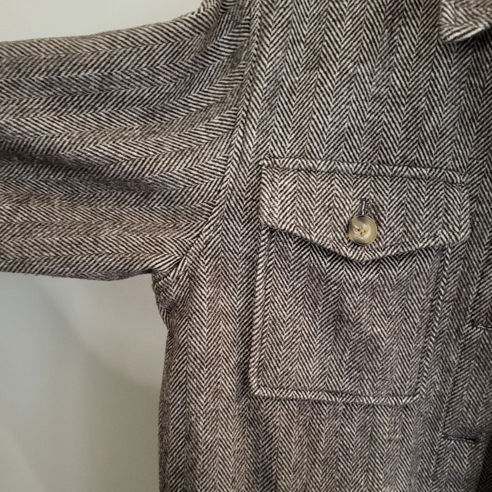 Denver Hayes Herringbone Shacket - Picture 8 of 9